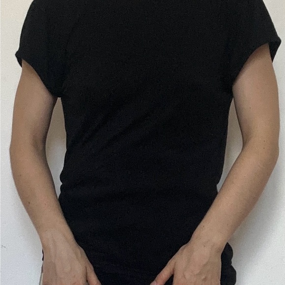 Black rayon top, multiple ways to wear - Picture 7 of 7
